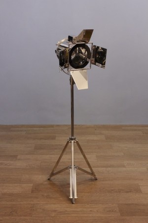 luminaria-de-mesa---0,33x0,33x0,93h.-(bl-ea015).9